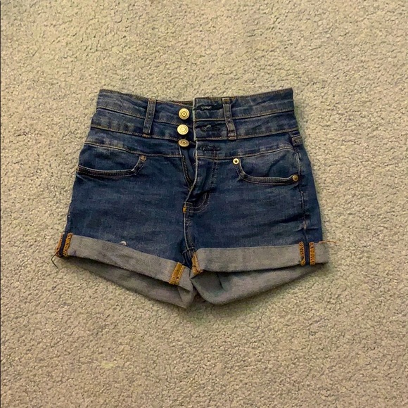 Jean shorts - Picture 1 of 2